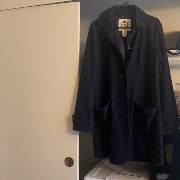 Wool trench coat - Picture 13 of 16